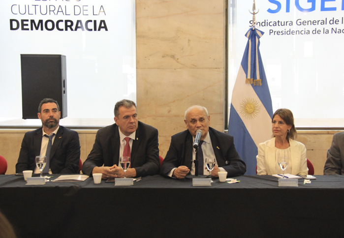 dando cumplimiento a lo establecido en su Reglamento Interno, el Comité de Auditoría Federal de la Red Federal de Control Público se ha reunido en las instalaciones de SIGEN con la finalidad de aprobar los 
                                        Planes/Programas/Actividades que las jurisdicciones nacionales integrantes de la Red han dispuesto para el control durante el año próximo