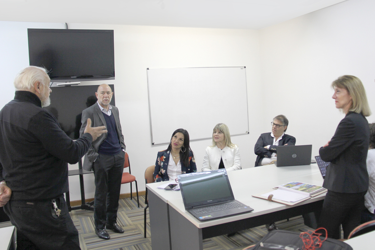 La SIGEN recibió a integrantes del Instituto de Estudios Técnicos e Investigaciones (IETEI) 
                                    del Secretariado Permanente de Tribunales de Cuentas de la República Argentina